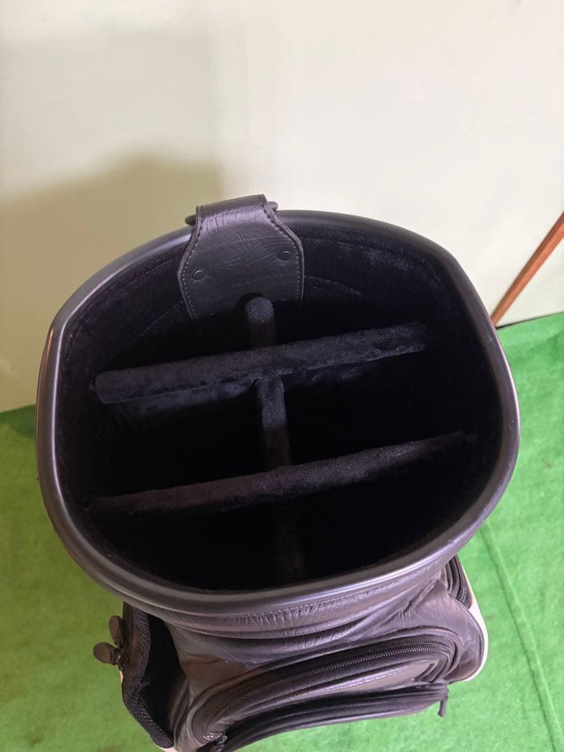 日本未発売　タイトリスト　スタッフバッグ　9.5