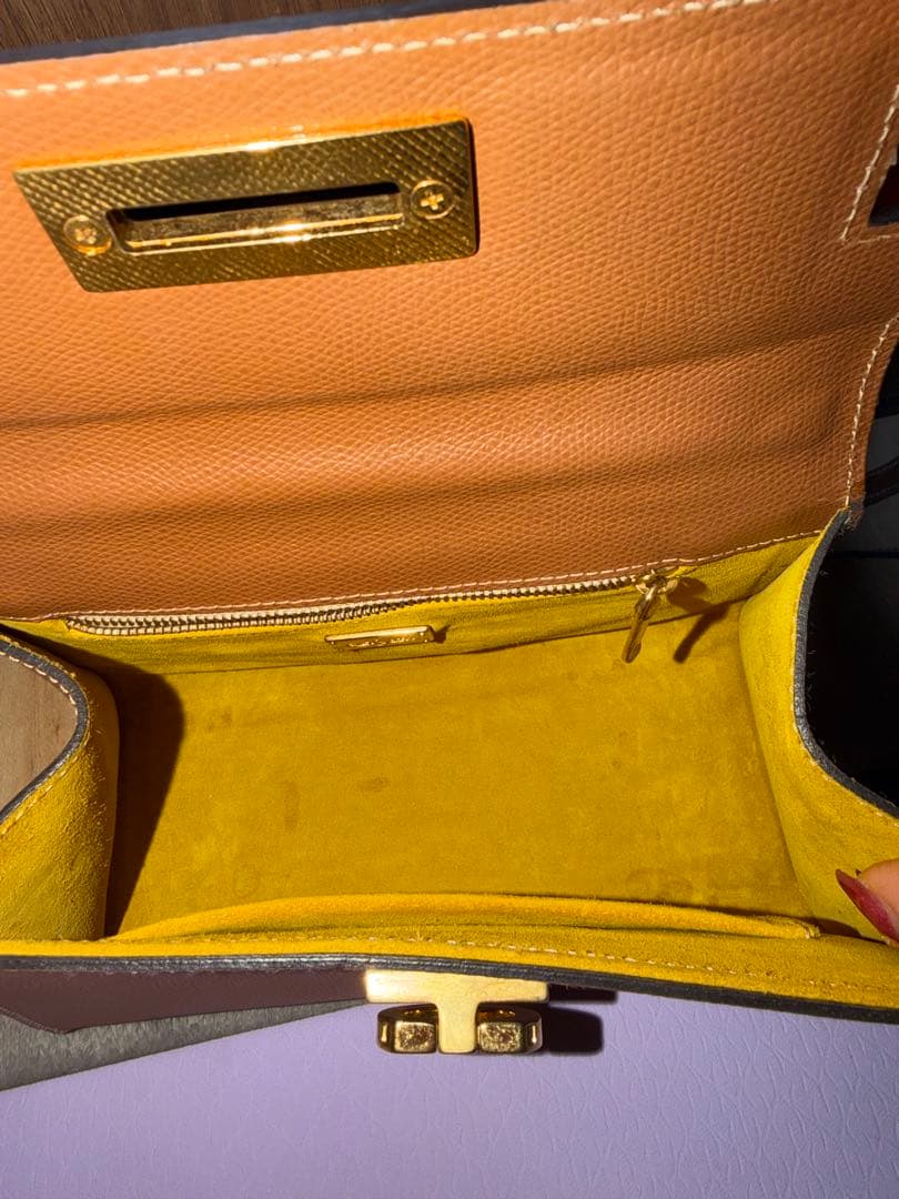 Carbotti★ 美品 GRETA 245 ハンドバッグ