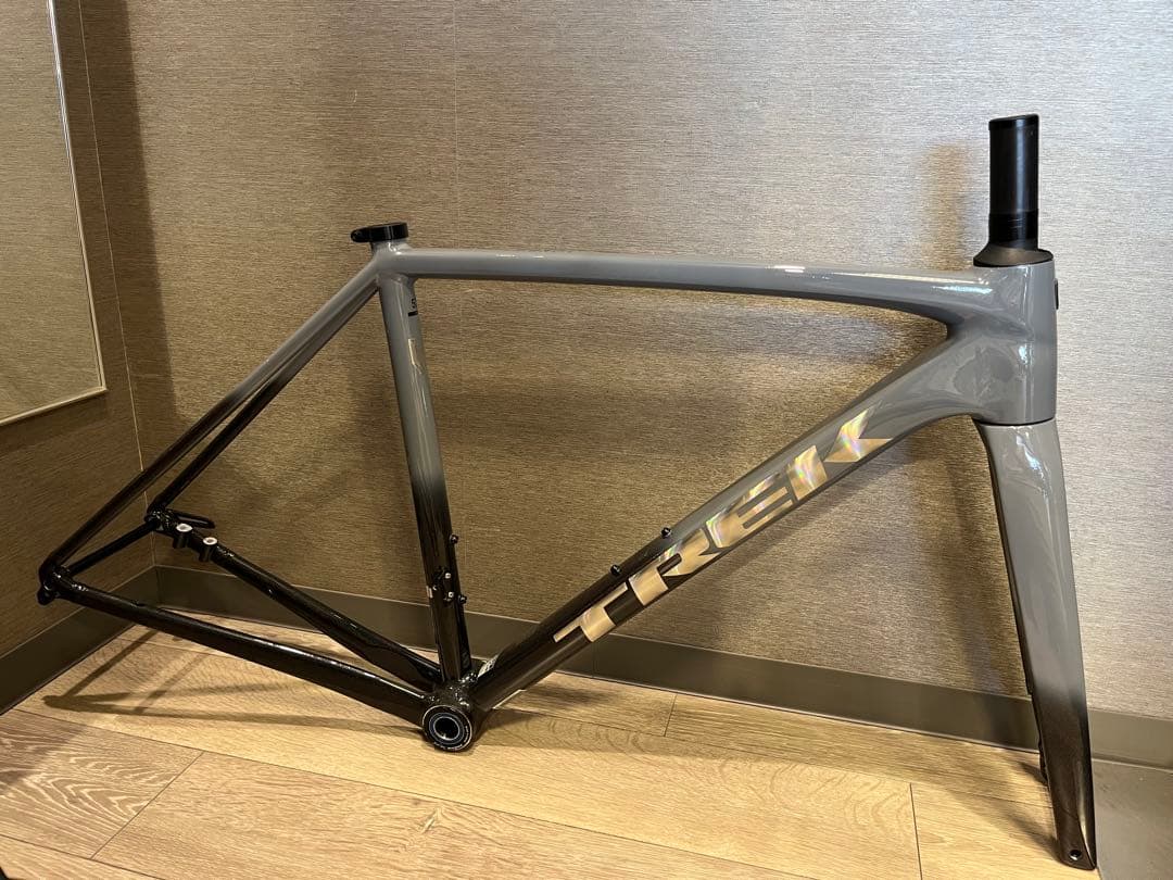 TREK EMONDA ALR 軽量アルミフレーム