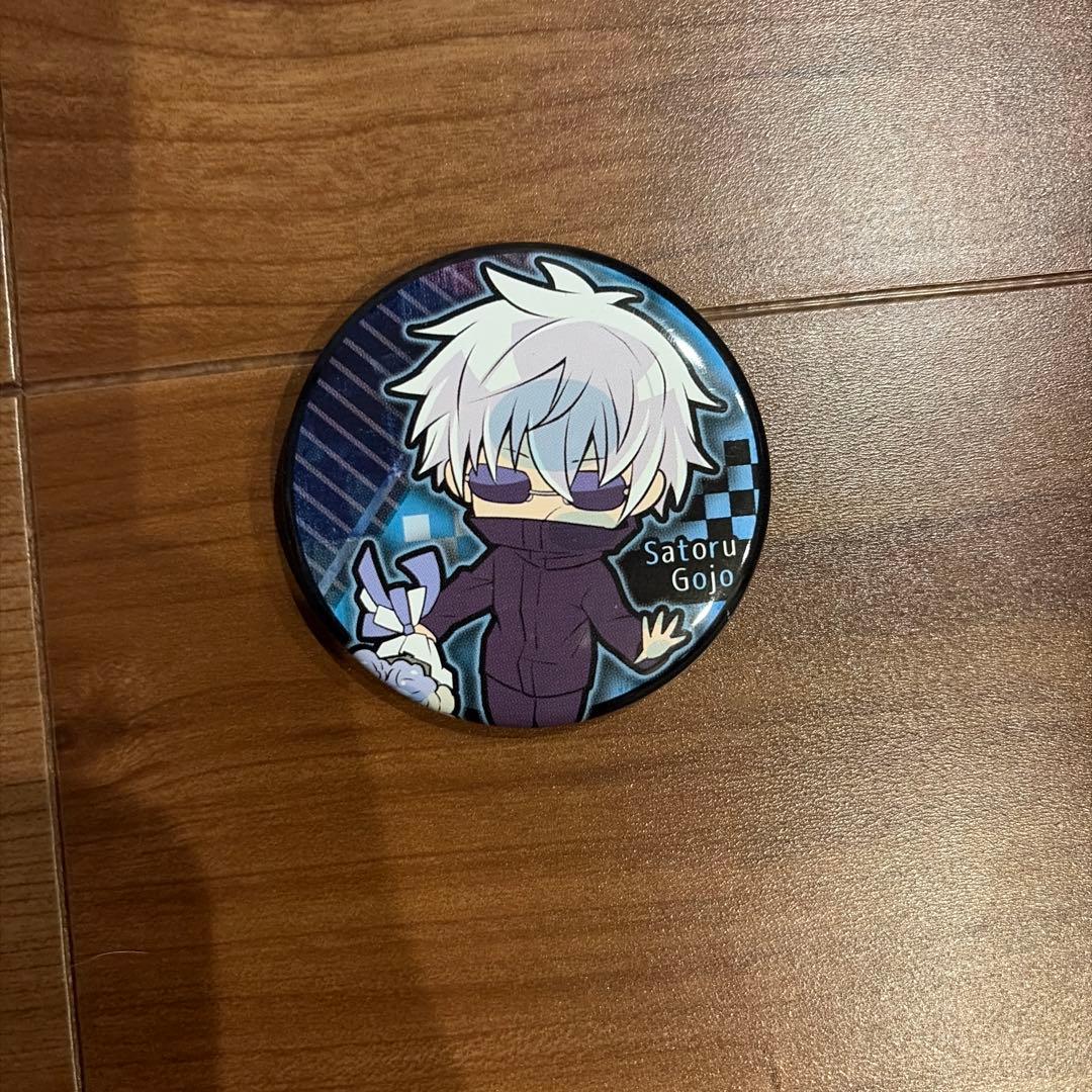 呪術廻戦 ぴた！でふぉめ オープニング　缶バッジ　五条悟