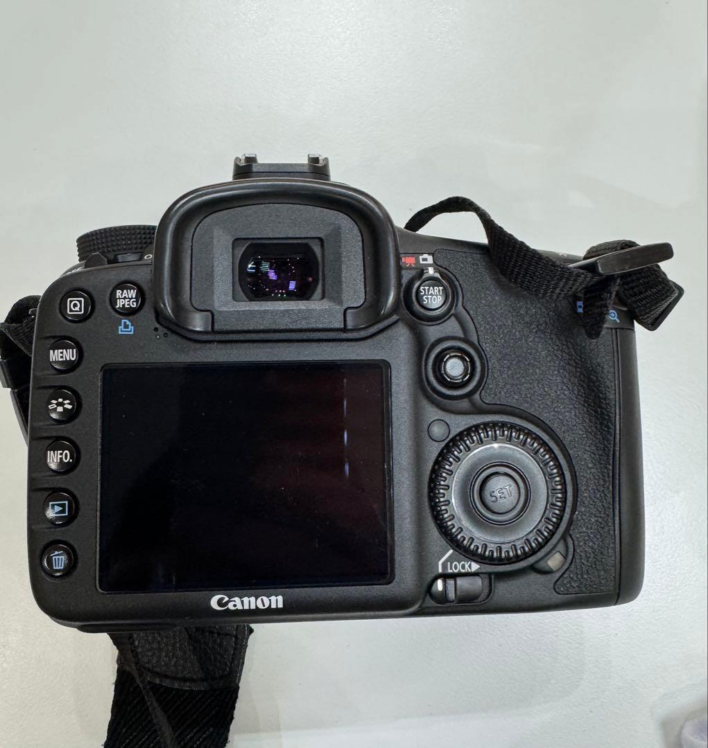 【美品】キヤノン Canon EOS 7D ボディ