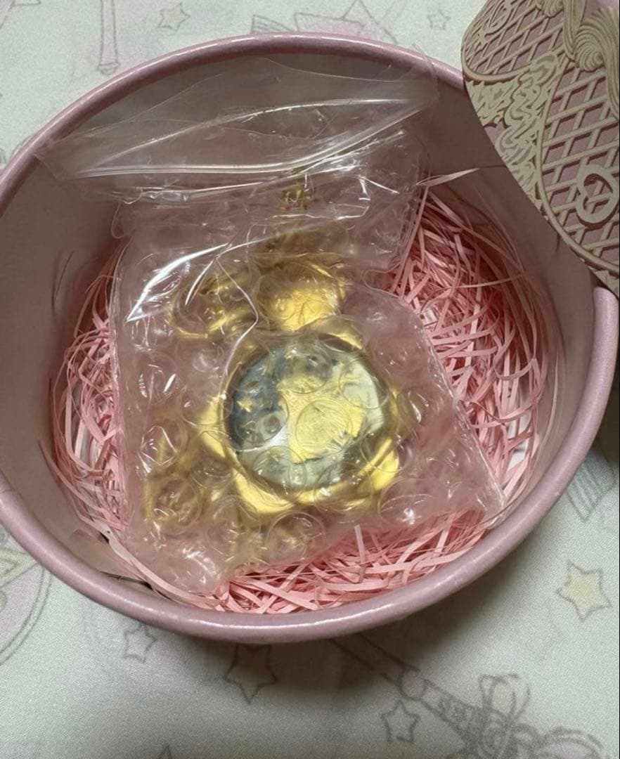 セーラームーン q-pot ムーンフェイズの懐中時計 ネックレス 再販