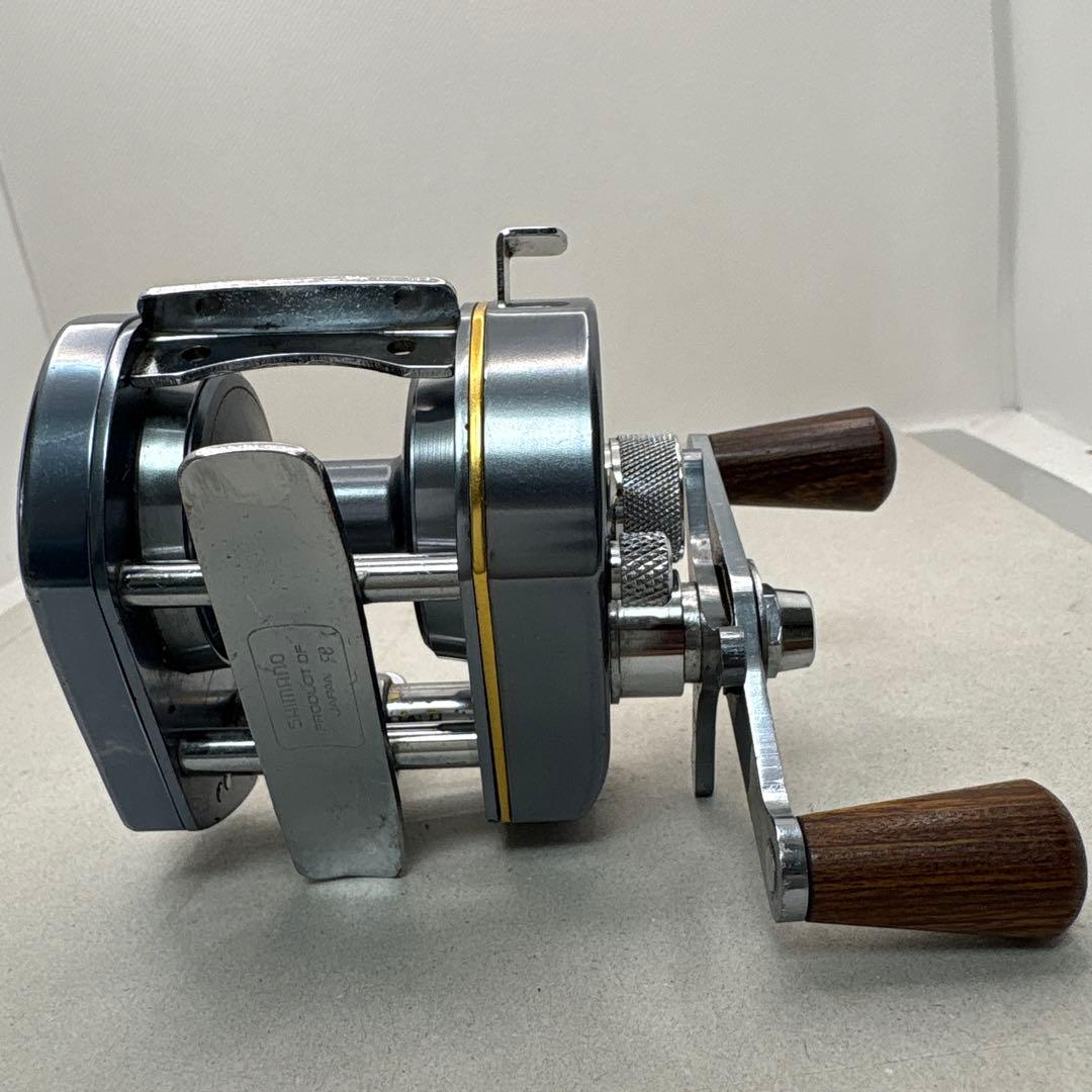 シマノバンタム100ＥＸベイトリール メタルボディ 木製ハンドル
