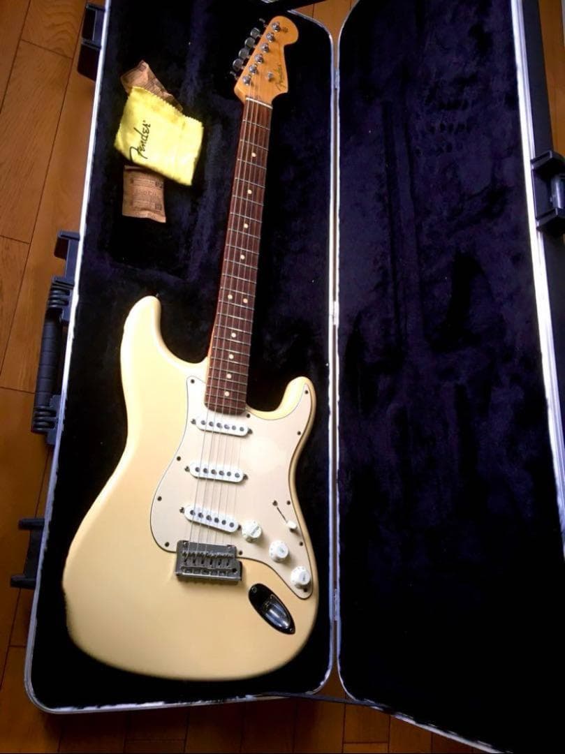 ギター Fender USA American Standard Stratcaster