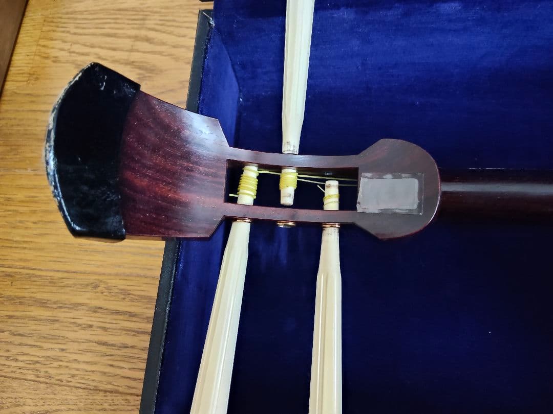 三味線　細棹　ハードケース付き　年代物　ヴィンテージ　昭和