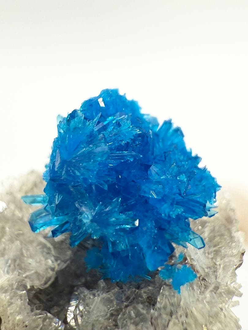 高品質　カバンサイト　インド産　原石　鉱物標本　ペンタゴナイト　鉱石　水晶