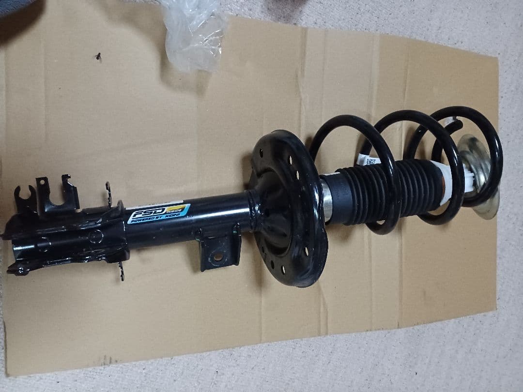 アバルト595 純正サスペンションキット スプリング付き