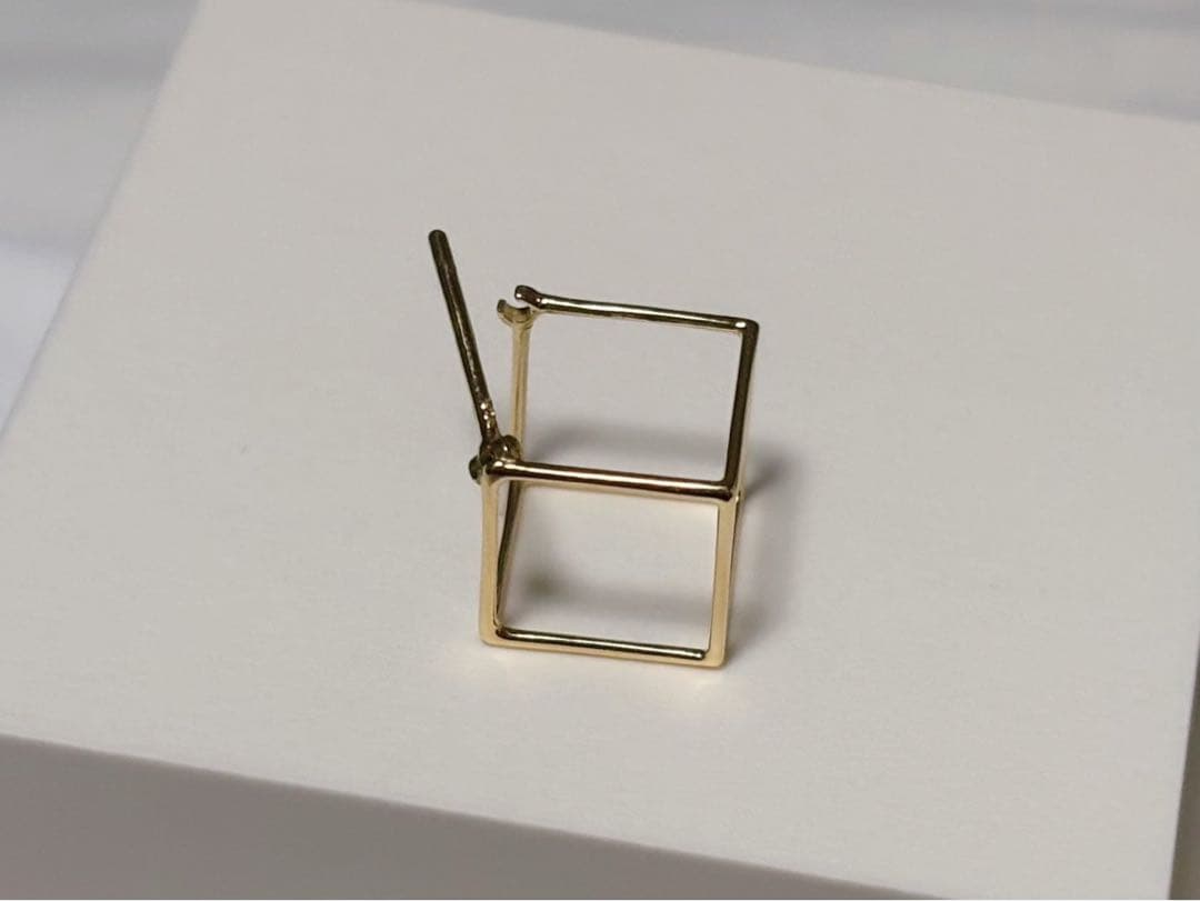 〈シハラ〉スクエアピアス10