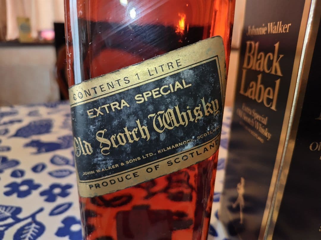 ジョニーウォーカー ブラックラベル １Ｌボトル