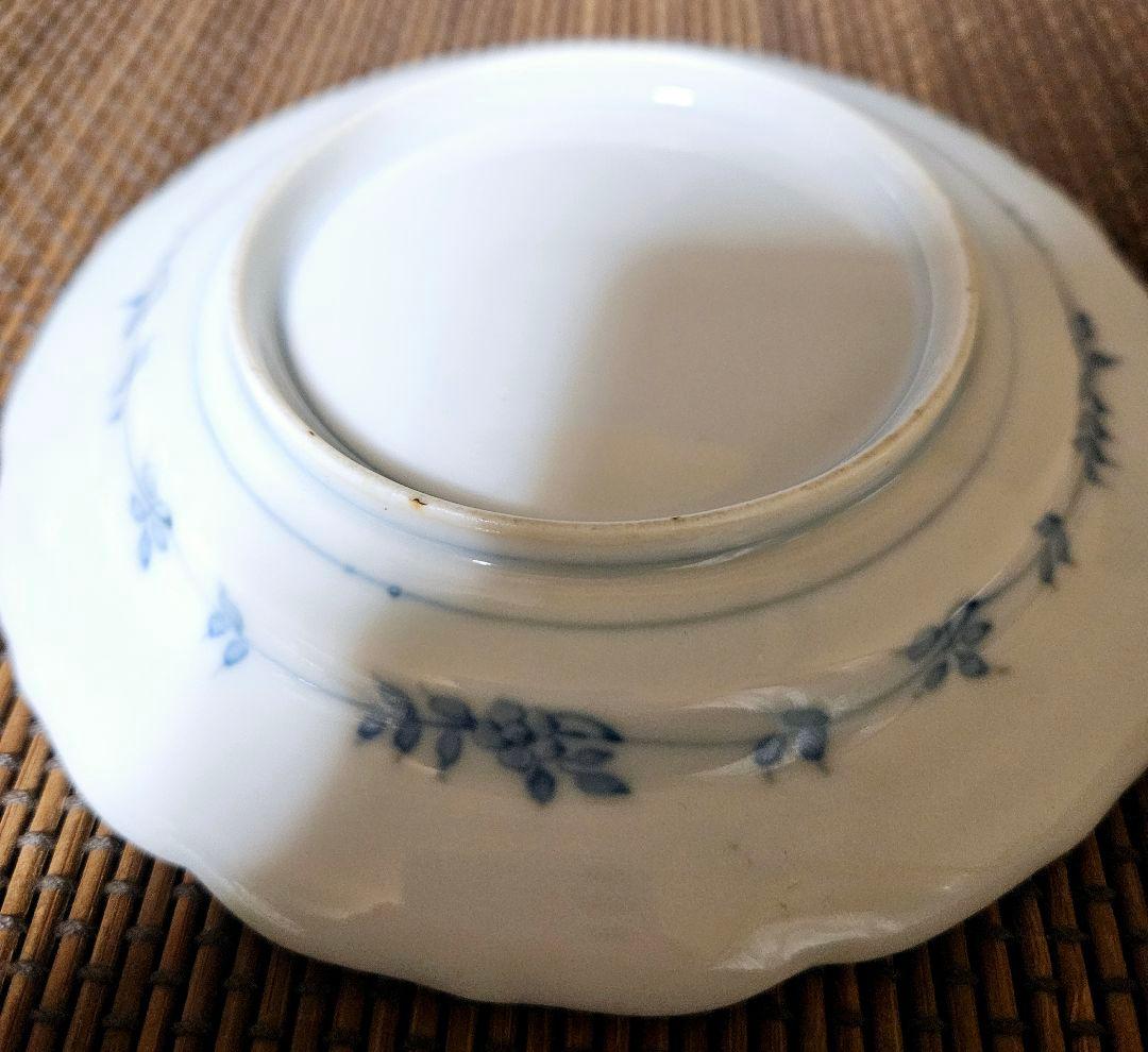 【名品❗】江戸時代後期　柿右衛門様式　染錦　双鳥に　梅花紅葉赤花図　輪花皿　2客