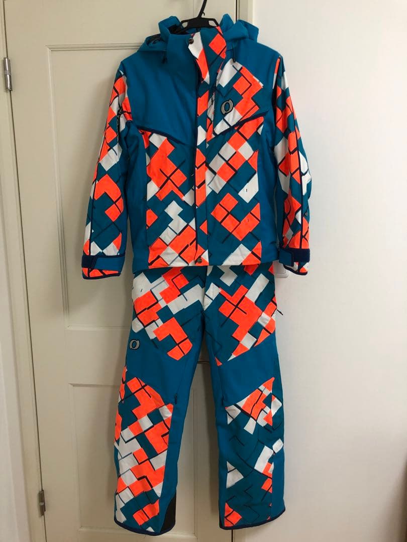 オンヨネ　スキーウェア　sサイズ