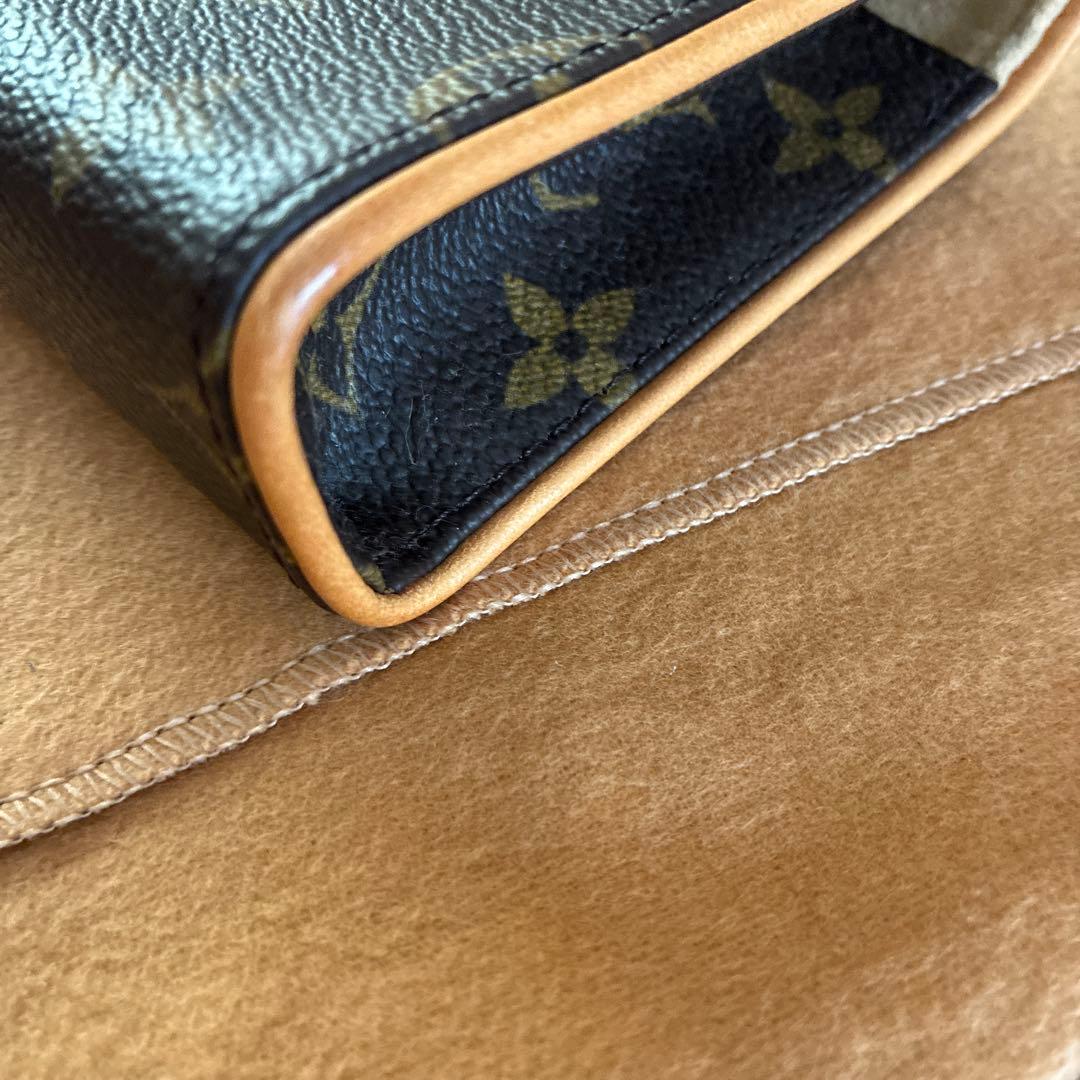 ルイヴィトン　ウエストポーチ