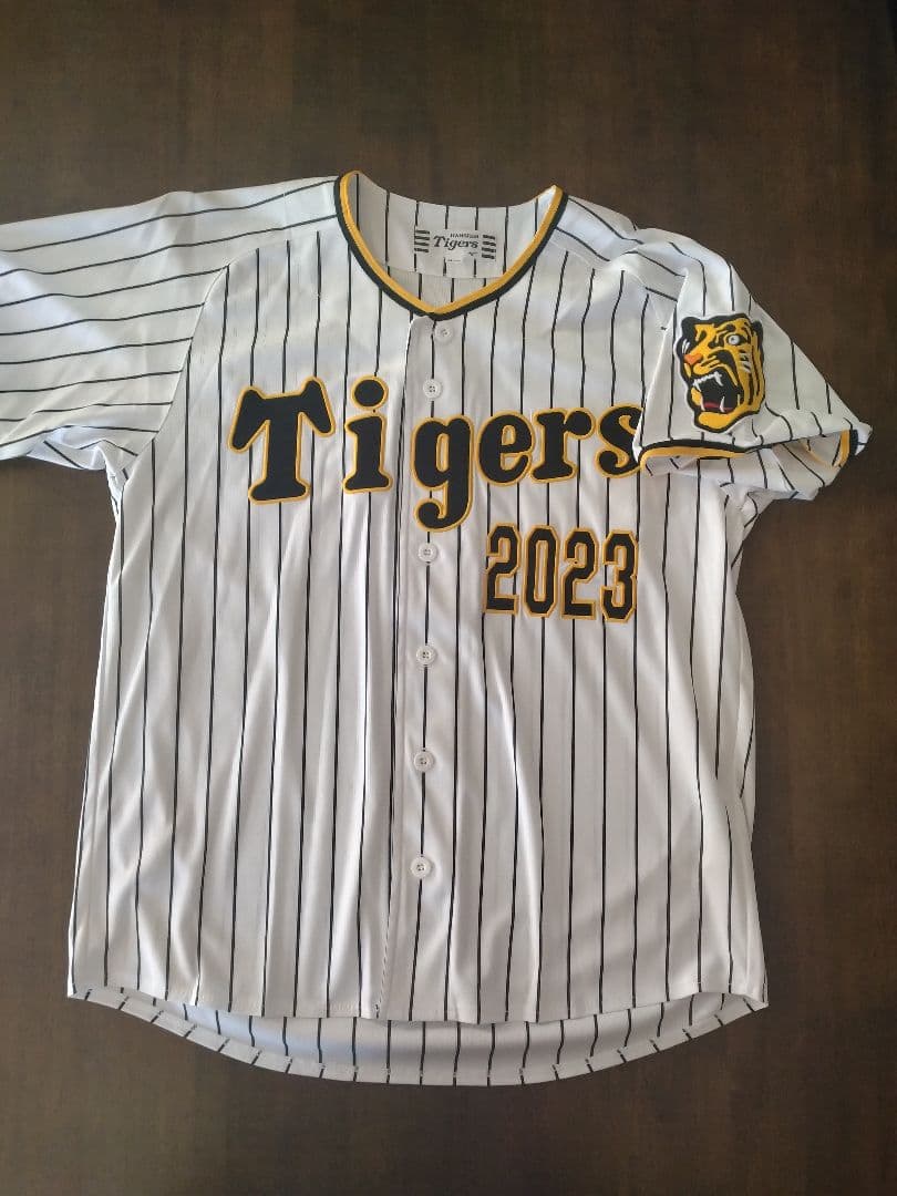 ☆プロフ内ユニホーム販売中☆ 阪神タイガースユニホーム 優勝記念ユニホーム