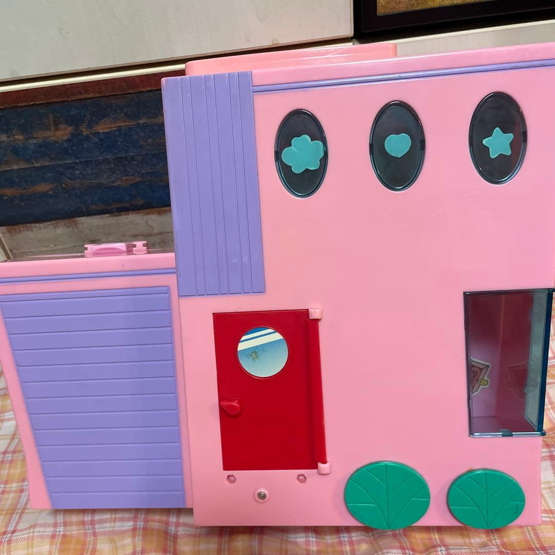 パワーパフガールズ　すてきいっぱいハウス　フィギュア　ドールハウス