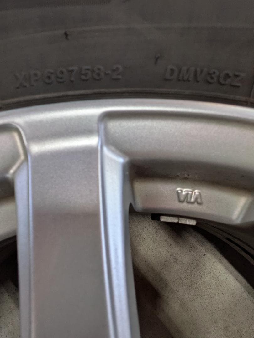 225/65R17　ブリヂストン スタッドレス　ホイール付き　4本セット