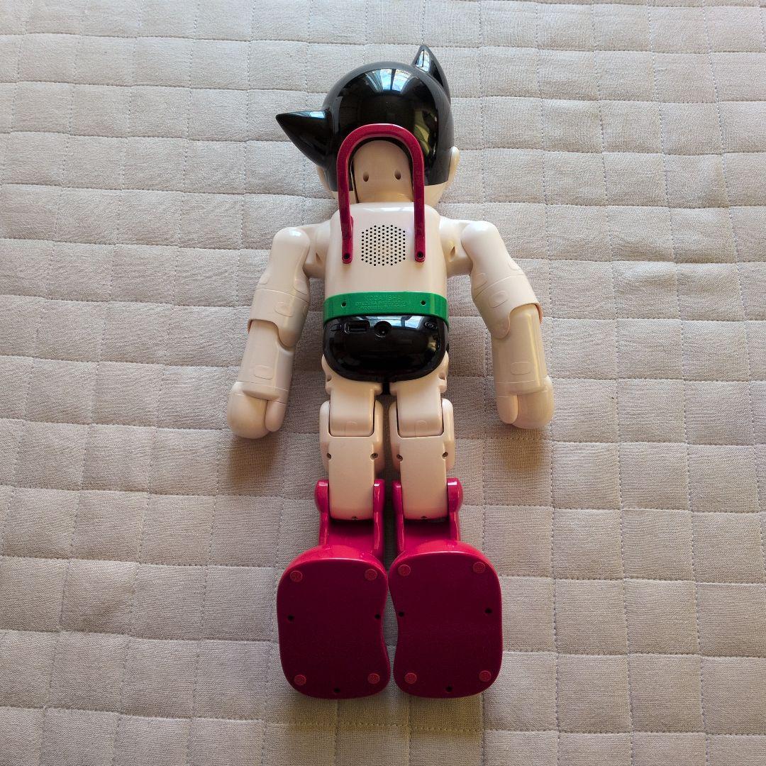 ATOM コミュニケーションロボット