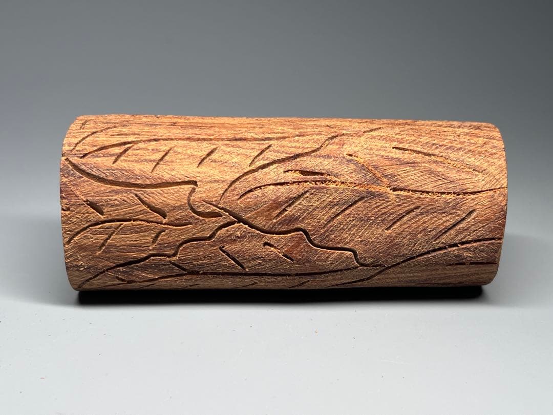 香木　檀木　六国五味　天然木　香りのお香　137g　円柱形