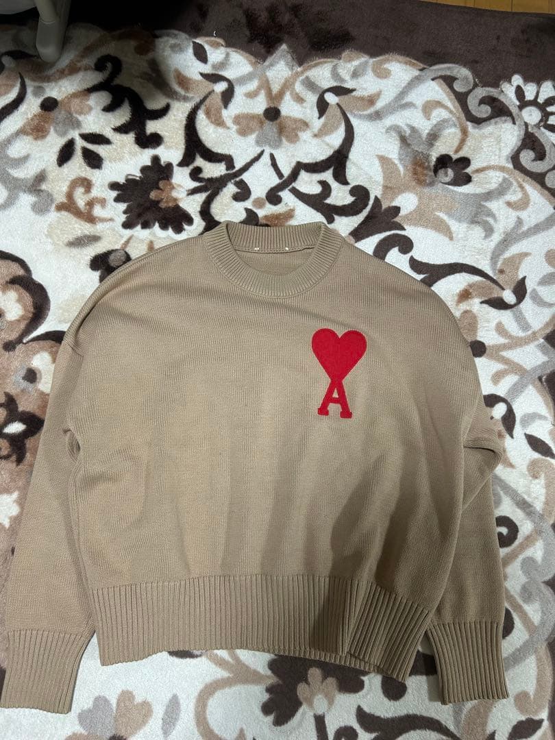 AMI PARISベージュ ニットセーター アミパリス