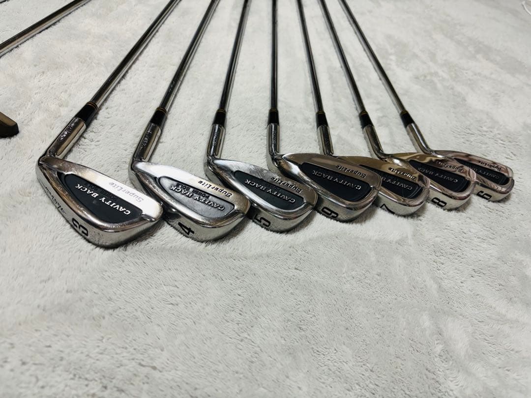 アイアンセットとツアーセット