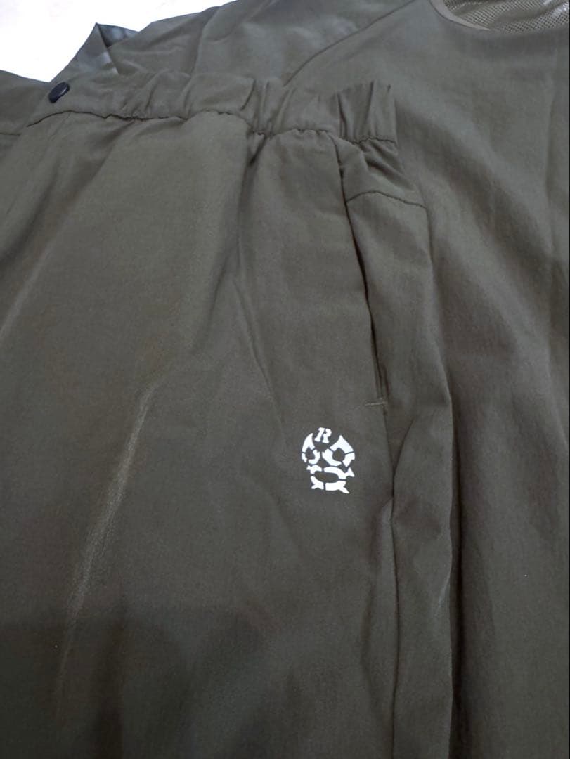 ほぼ新品未使用　ラッセルノ　ストレッチ　セットアップ　カーキ　ブルゾン　パンツ