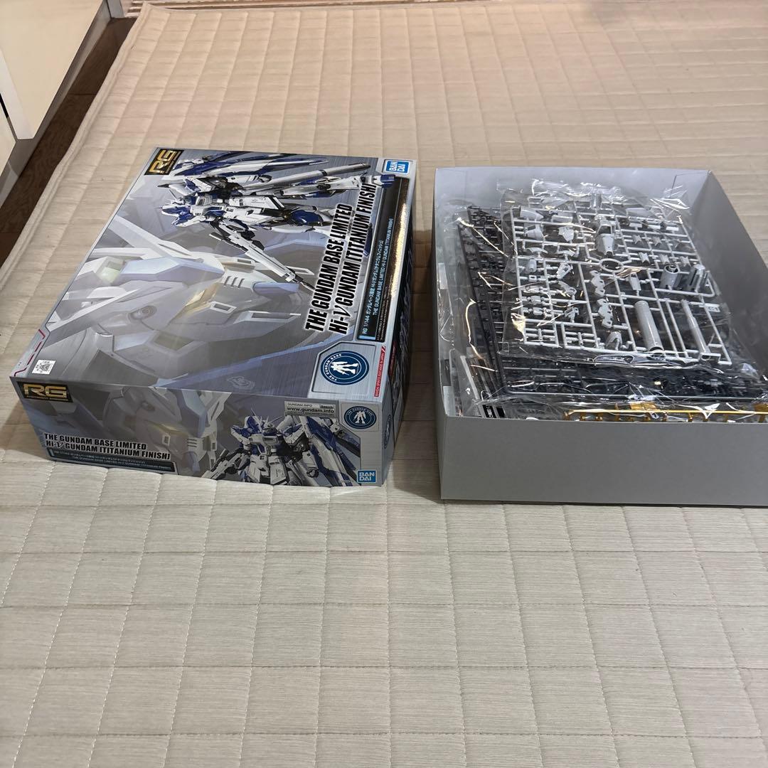 RG Hi-V ガンダム チタニウムフィニッシュ