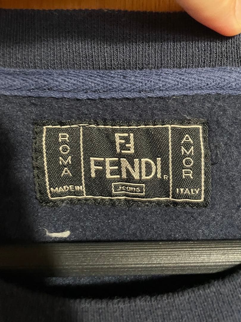 FENDI ネイビー クルーネック トレーナー