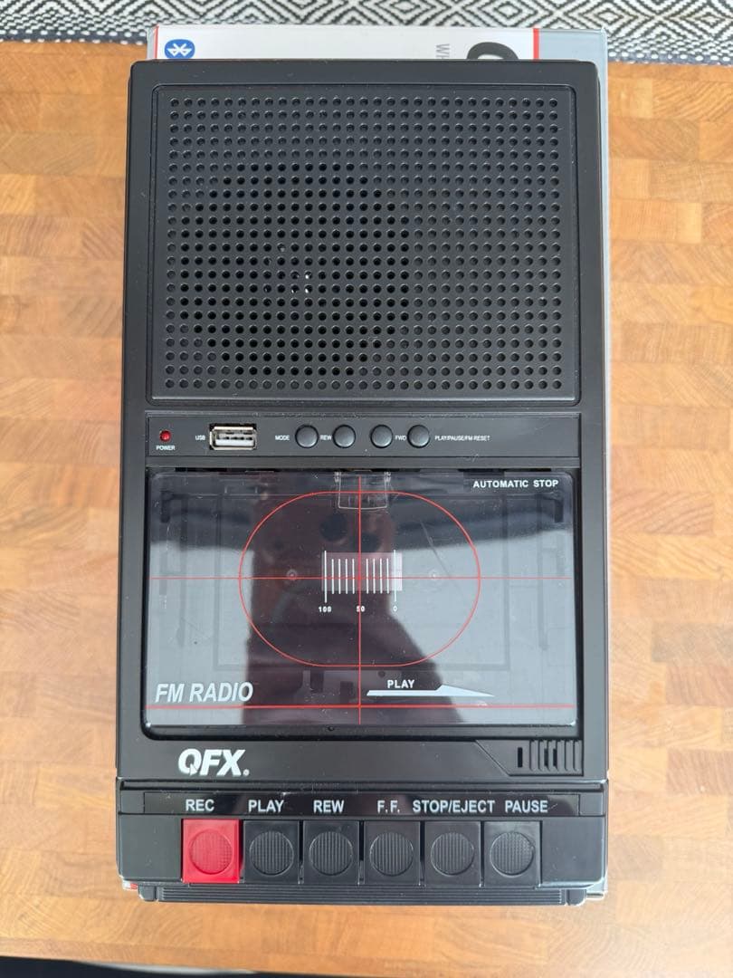 QFX RETRO SHOEBOX ラジカセ odd tape