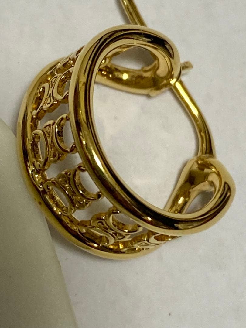 【片耳】セリーヌ　トリオンフ　マルチフープピアス