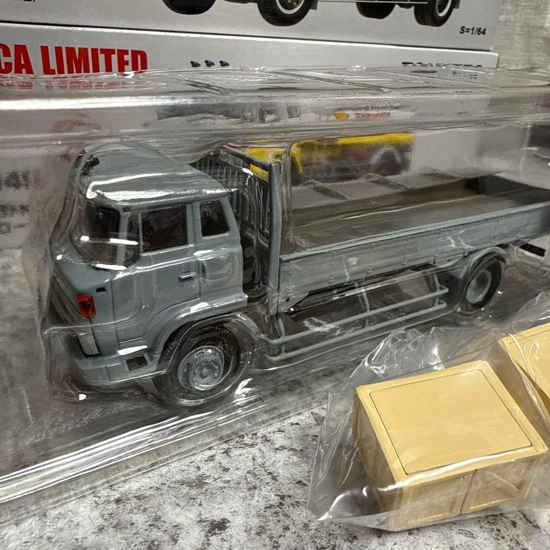 トミカリミテッドビンテージネオ　日野KBSトラック＆タンクローリーセット