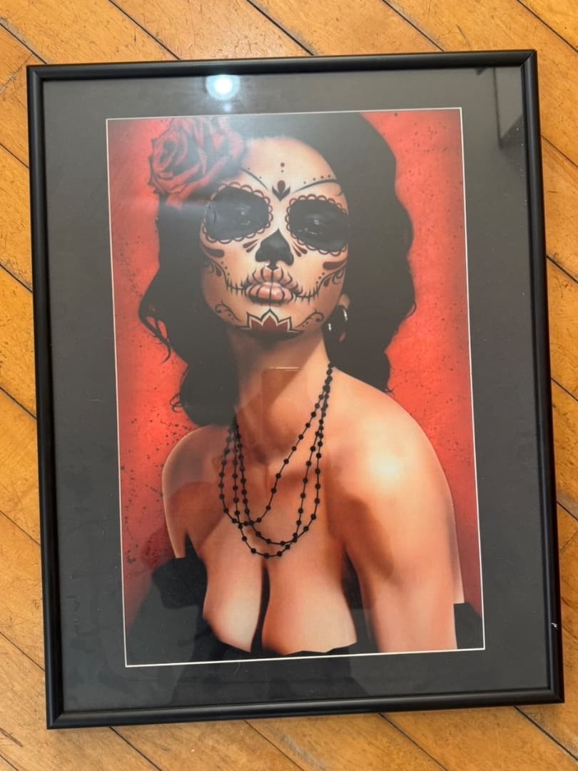 その他 Isabella Muerta by Daniel Esparza