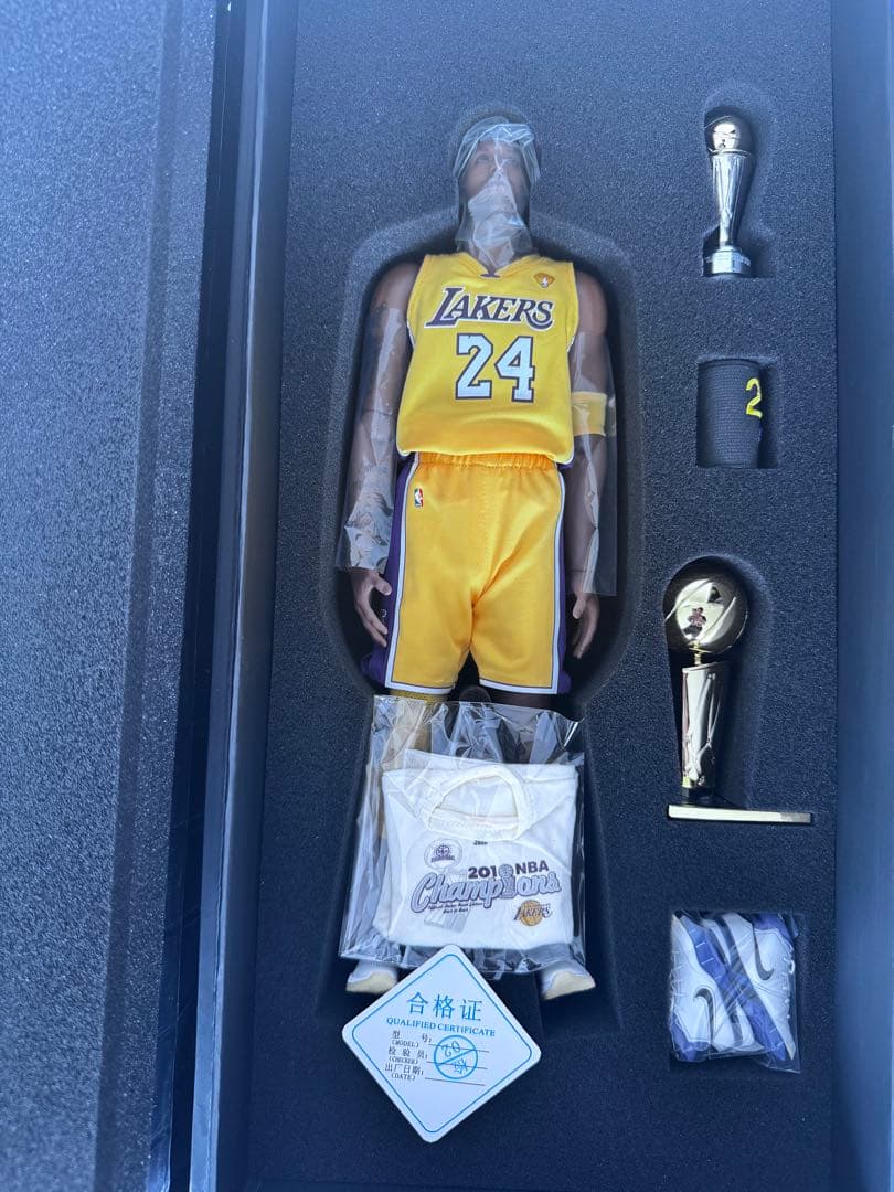 ロス ENTERBAY KOBE BRYANT フィギュア限定版 コービー