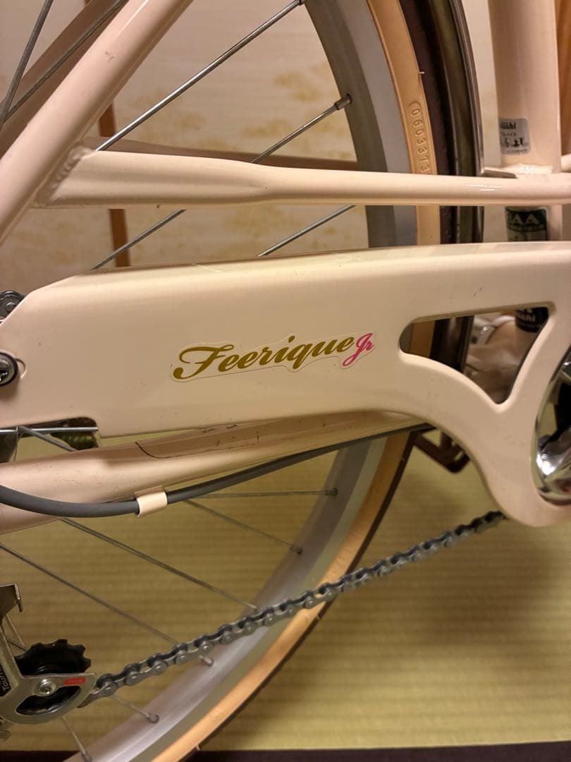 【引取限定】ガールズ自転車 24インチ 6段変速