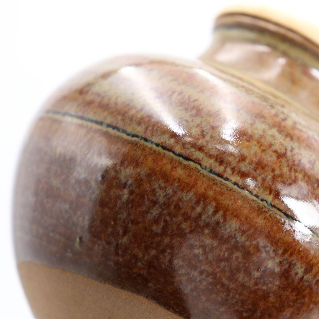 十三代八仙妻 高取喜恵作 高取焼 丸壷茶入 大阪蜀紅錦仕覆 濃茶　V982