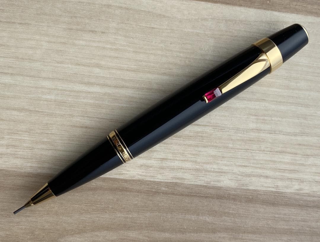 未使用に近い 入手困難 モンブラン ボエム ルージュ 芯0.9mm シャープペン