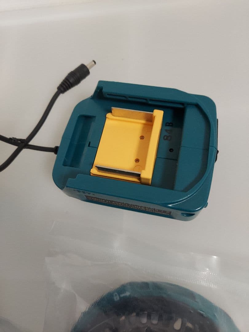 z*2様 マキタ 18V 2.0Ah BL1820B 空調服　ファン　ホルダ　フ