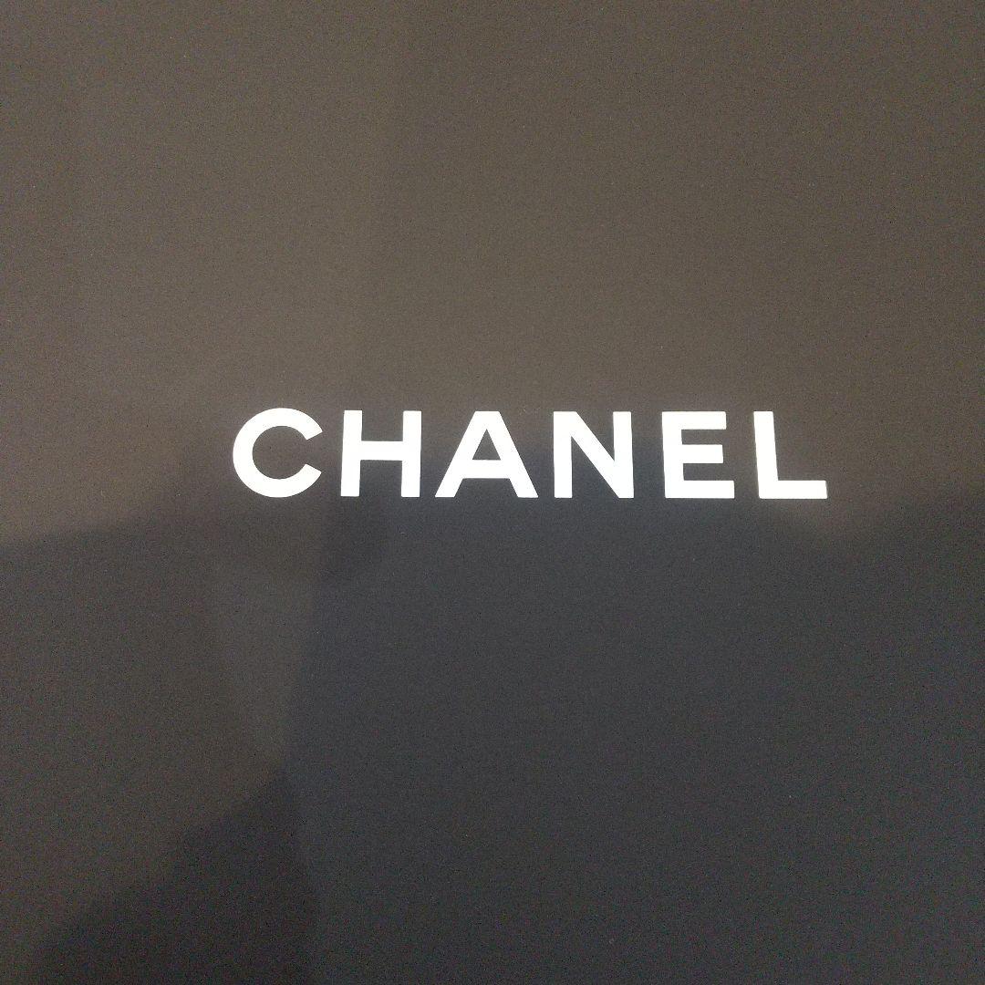 シャネル　マグネット式空箱大41×30.8×18