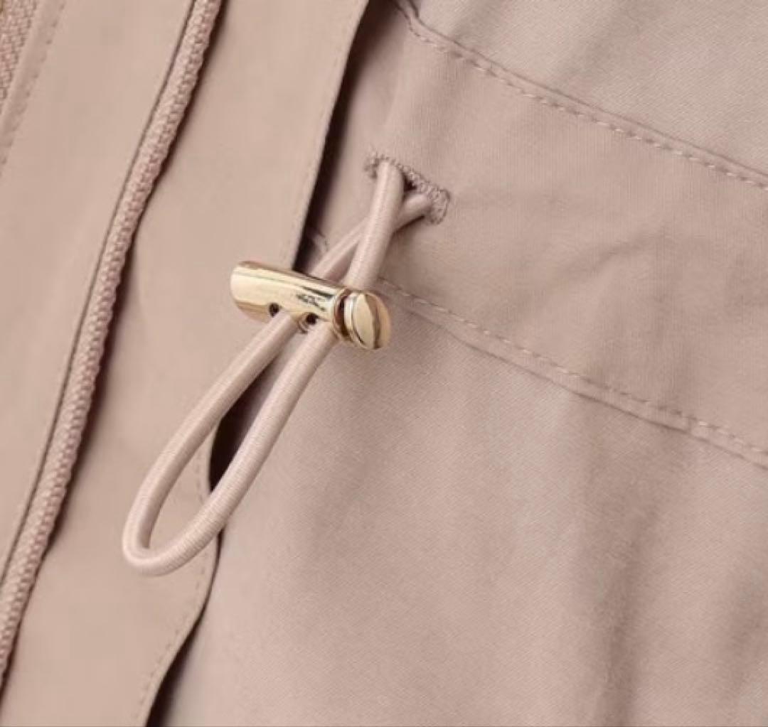 オンワード　組曲　中綿ライナー付きモッズコート　マウンテンパーカー　ベージュ