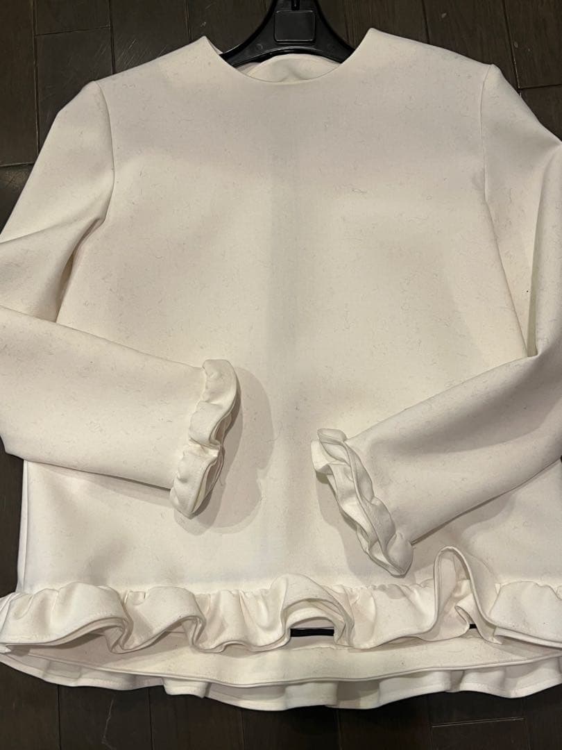 ヨーコチャ白ブラウス