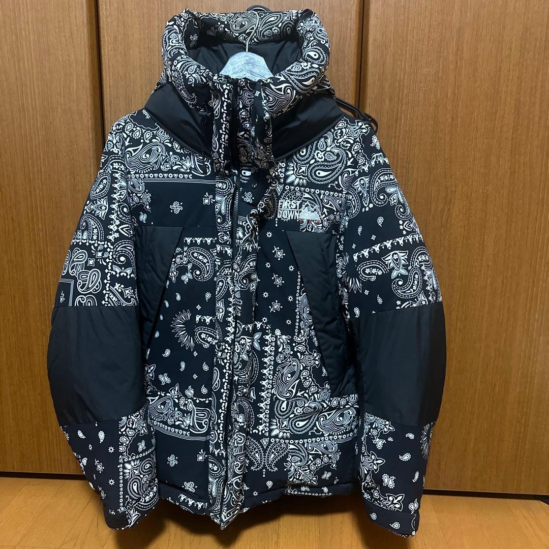 ファーストダウンUSA ダウンジャケット S ペイズリー柄