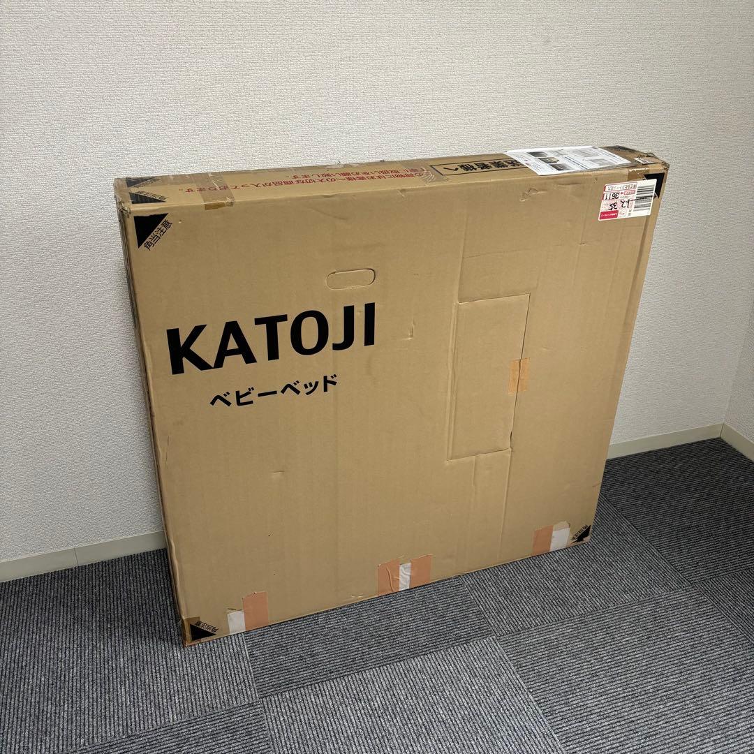 カトージ　ベビーベッド　折りたたみ　品番02006