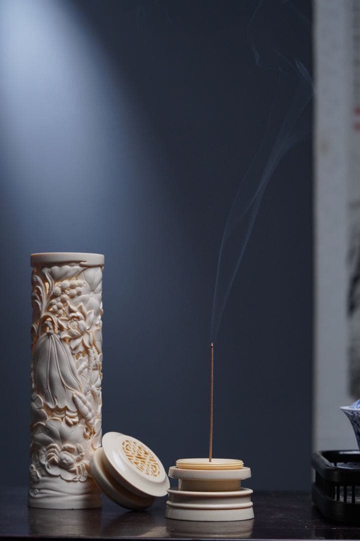 天然マンモス牙美しい手作り彫刻一鷺蓮昇香筒