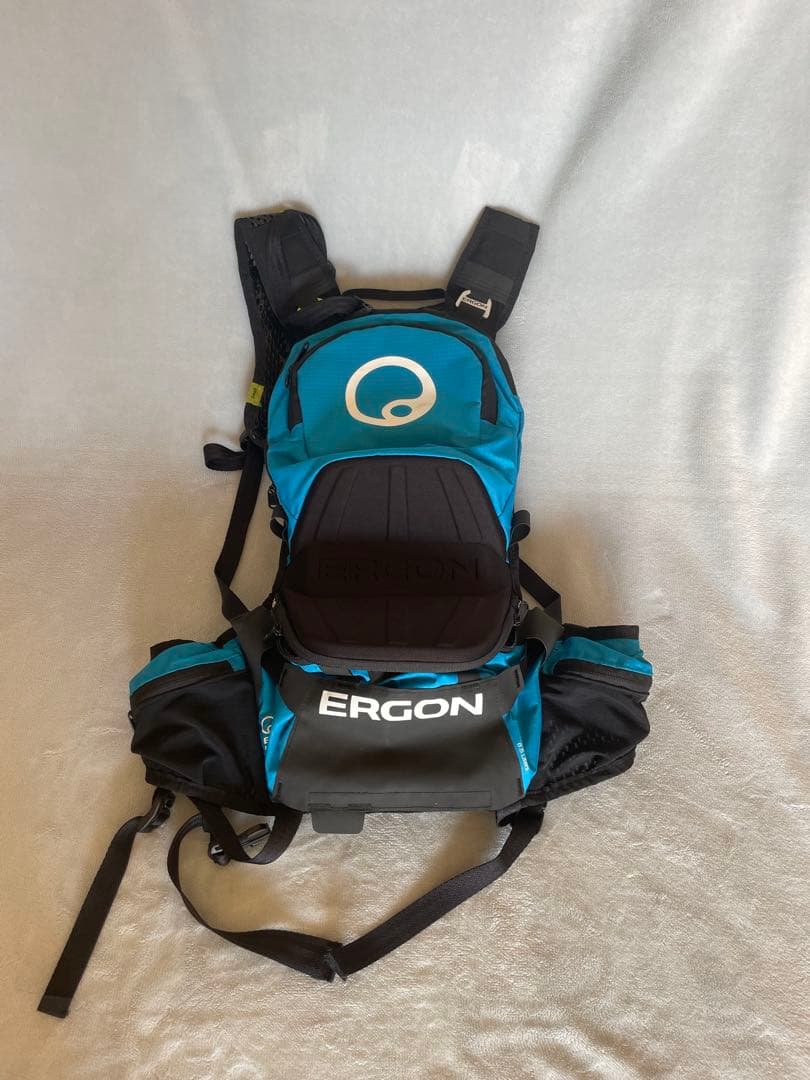 ERGON ハイドレーションバックパック