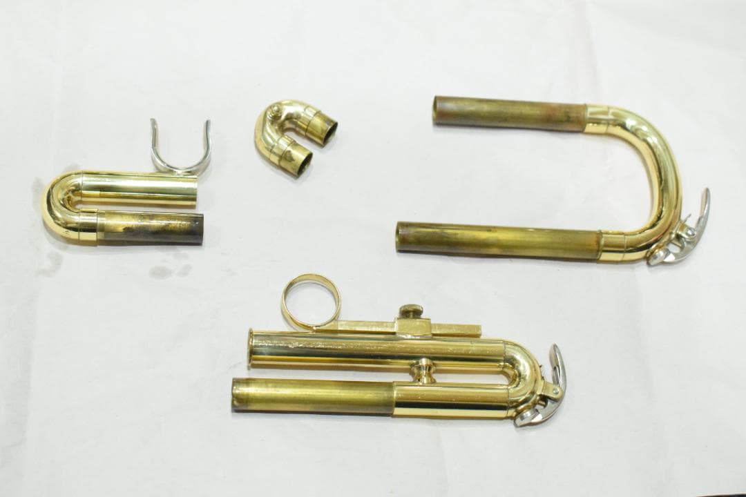 YAMAHA YTR3320 赤ベル 状態良好 マウスピース/ハードケース付属