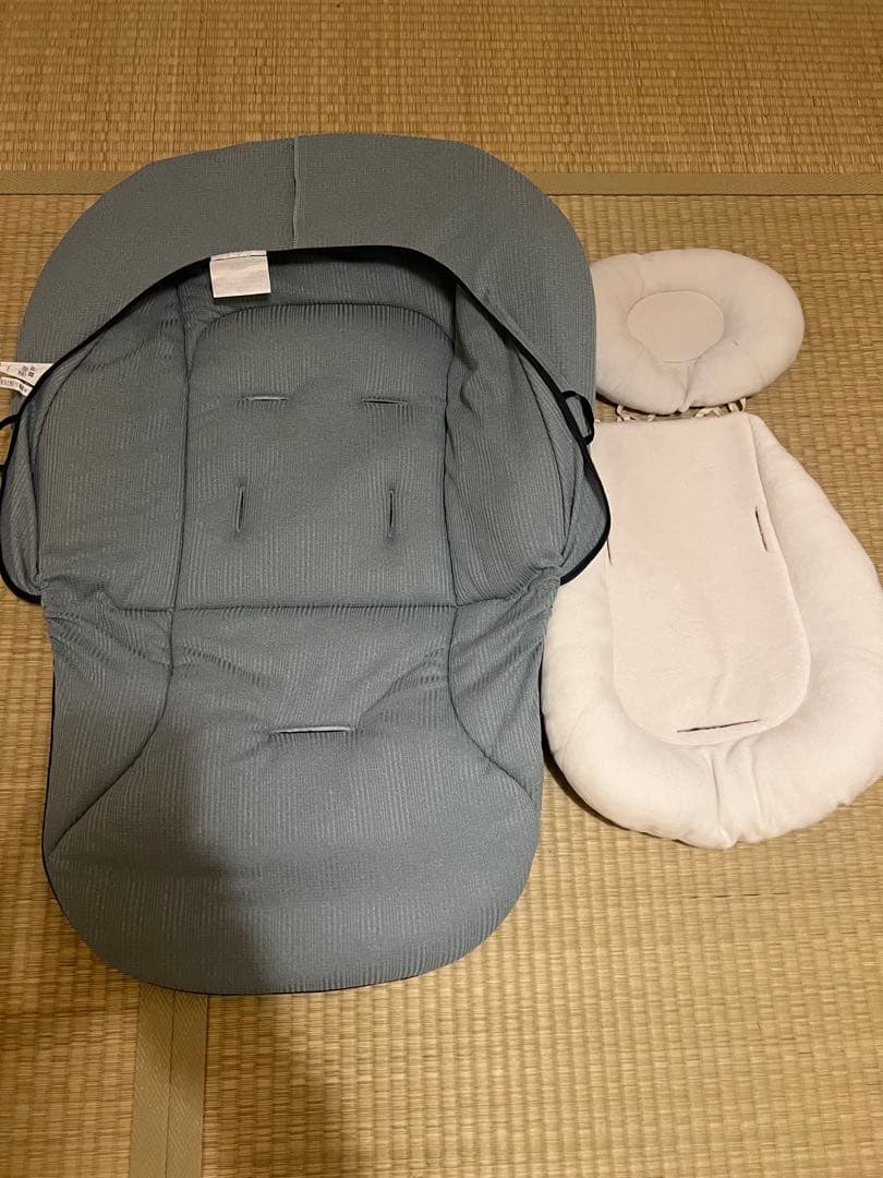 COMBI　電動ハイローチェア　ネムリラ　コードタイプ autoswing