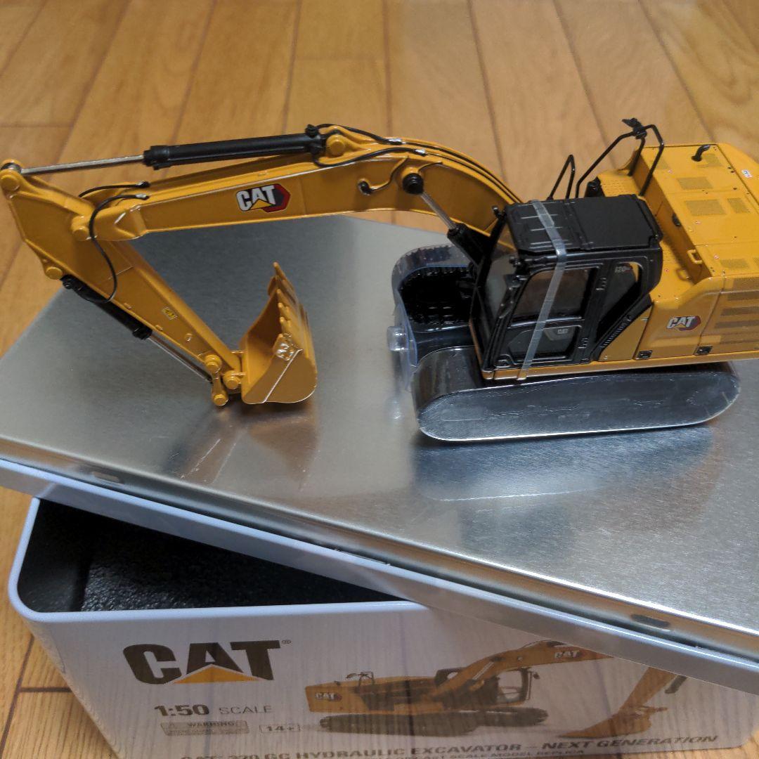 3月16日までの大セール　新品未開封でした　 CAT　ユンボ模型