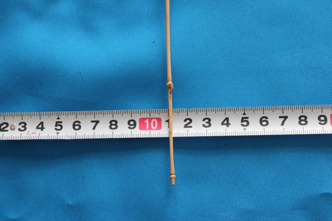 ＲNO83　タナゴ和竿　3本繋ぎ、2本繋ぎでも使える布袋竹　半製品　色塗りだけ