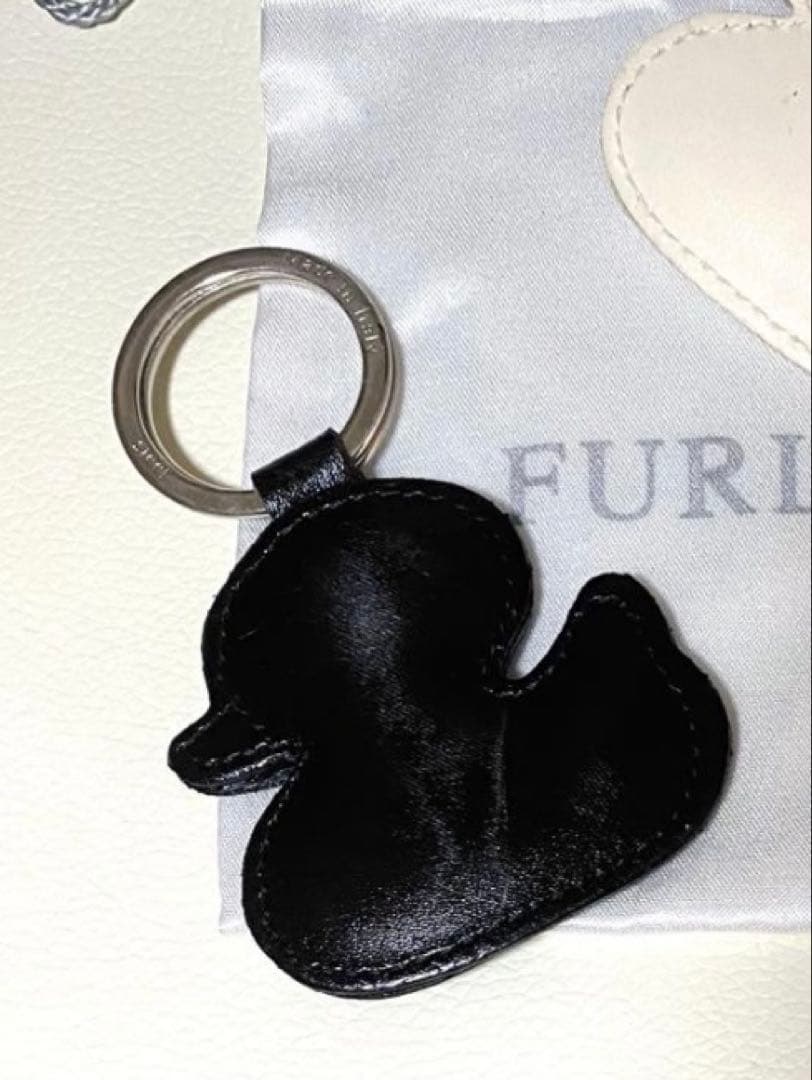 ディルーカ カメオブローチ 淡水パールネックレス K18セット＋フルラ二点