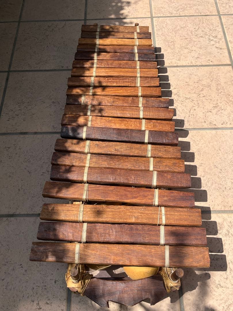 アフリカ　セネガル産　本格バラフォン　格安出品！