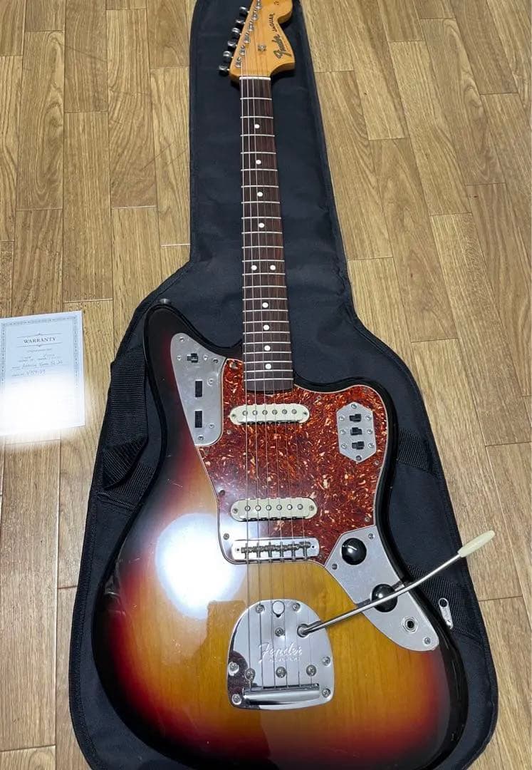 ギター Fender USA American Vintage Jaguar 1962
