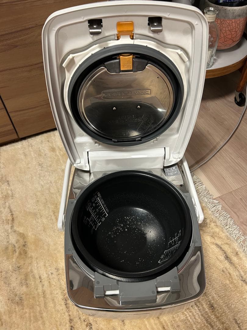 IH炊飯器 極め炊き　NW-AT10